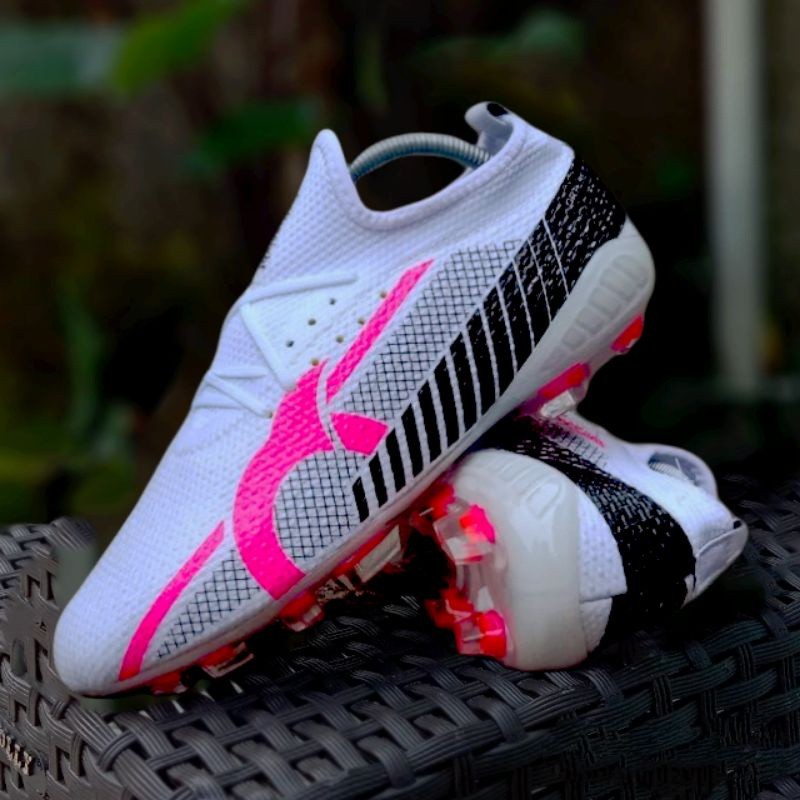 Gym Sport PUTIH White Liberte Catalyst Soccer Shoes Ball Boots Socks Breathable - Image 5