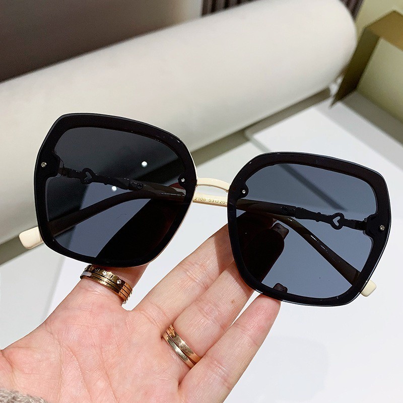 Have Reliable Korean Version of Square Frame Gradient Color Sunglasses Women Men Fashion Eyewear - Image 5