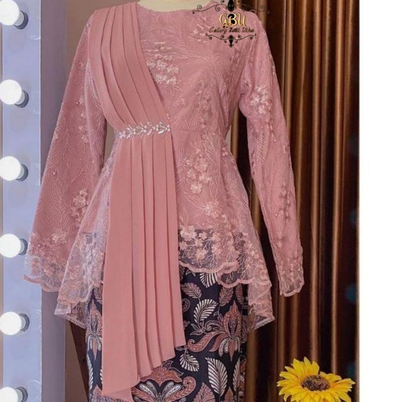 Reliable Durable Kebaya COUPLE Brocade Graduation AMALIA BATIK Multi Must - Image 2