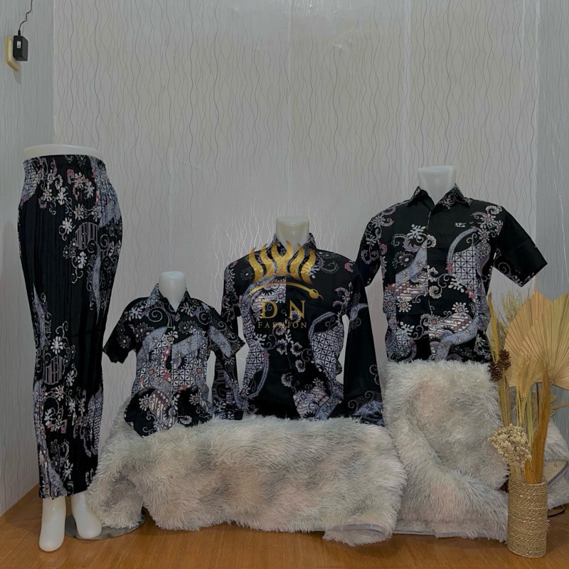 Premium Essential BATIK COUPLE KELUARGA/BATIK SERAGAMAN/BATIK COUPLE/KEMEJA COUPLE/SERAGAMAN BATIK/BATIK TERLARIS Ver... - Image 4