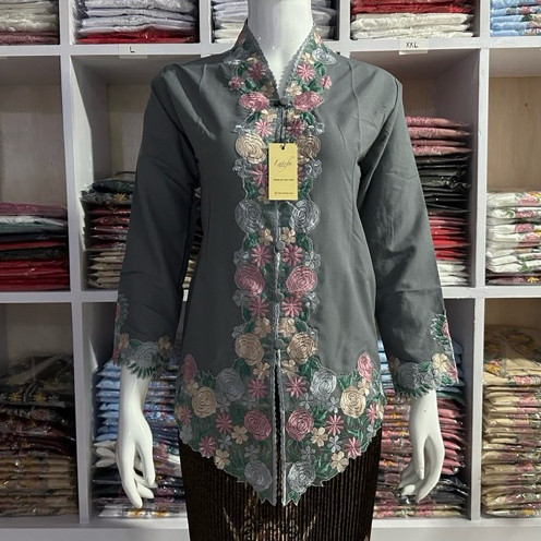 Quality Versatile Kebaya Encim Bordir Motif Bunga Tangan Panjang Katun Mikro - Image 2