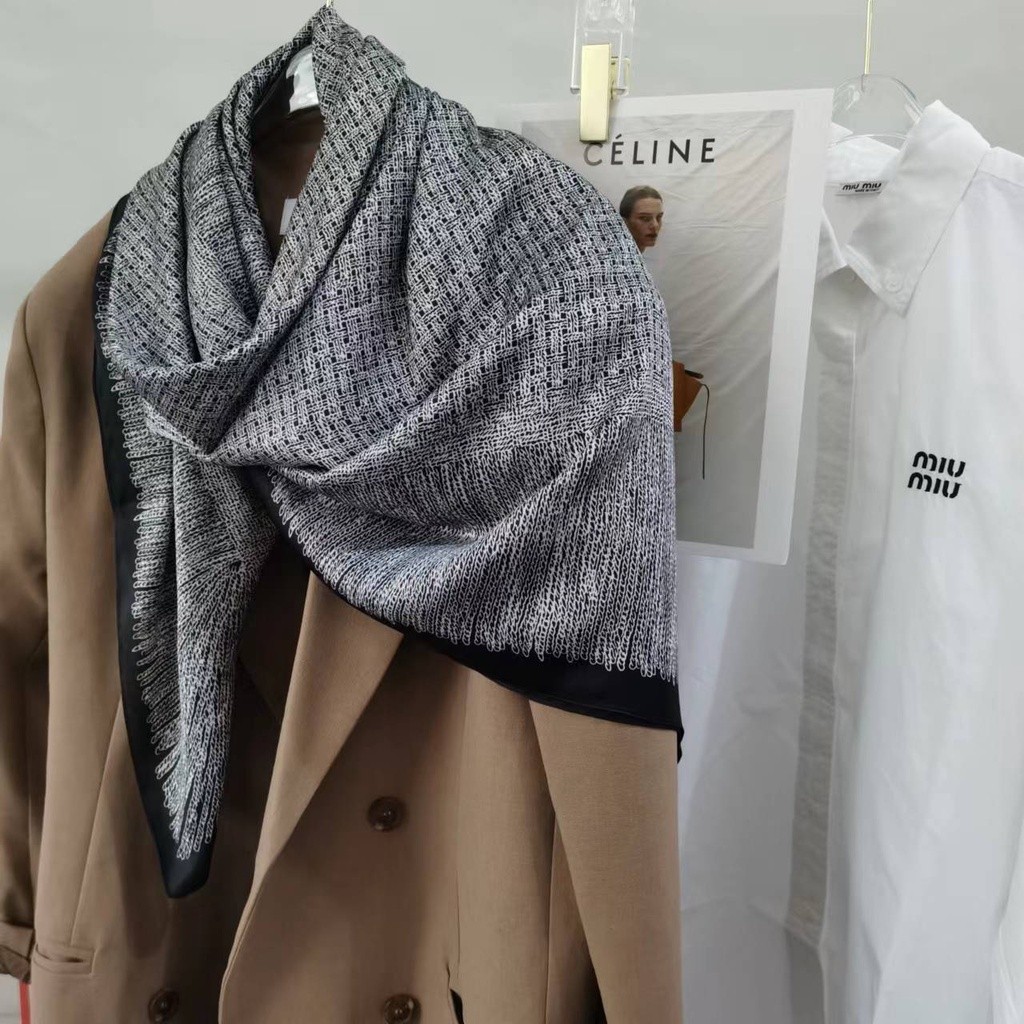 Premium Purpose LISA Fashion Scarf 110X110 cm Square Printed women Lady Shawl Musilim Bawal - Image 4