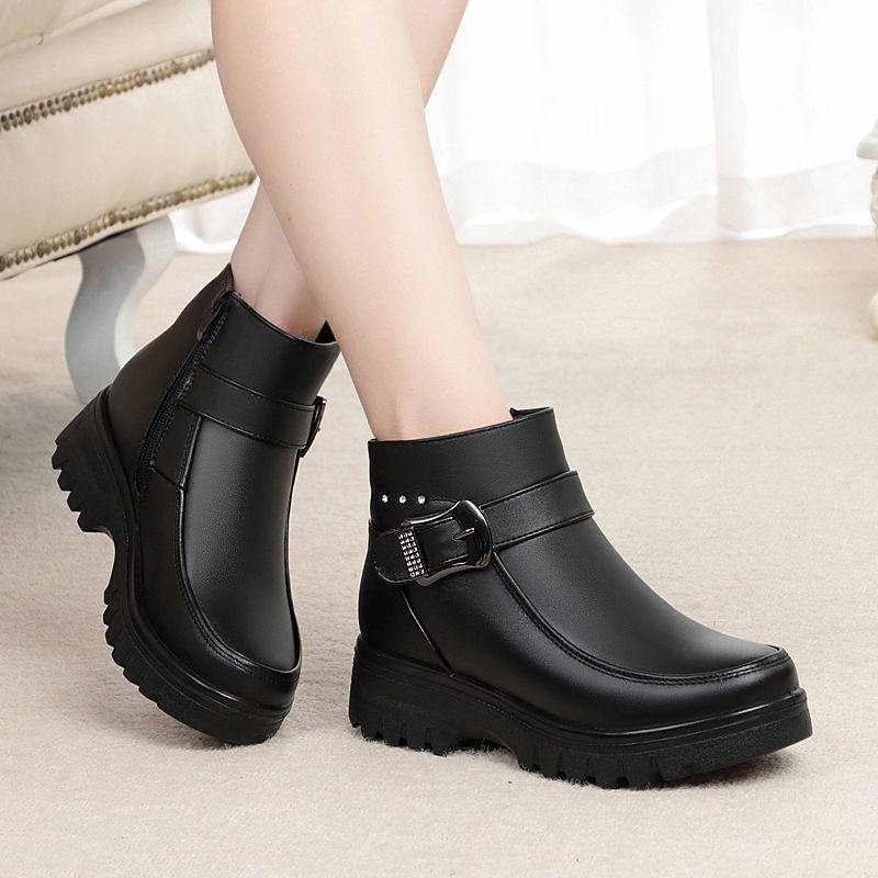 Active Training [] leather shoes women kasut hitam perempuan kulit wanita Ibu Musim Sejuk dengan Boots Pendek Ha - Image 2