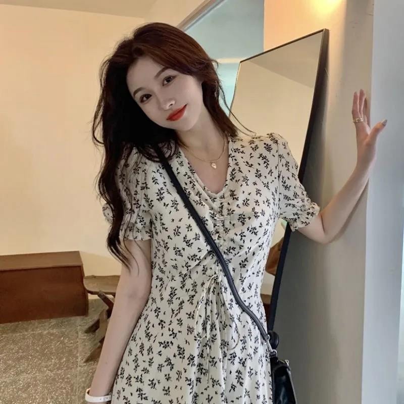 MY STOCK & Amika1 Women's Plus Size French Floral Dress Summer Waist-Controlled Lace-up V-neck Long Dress A Line Dress