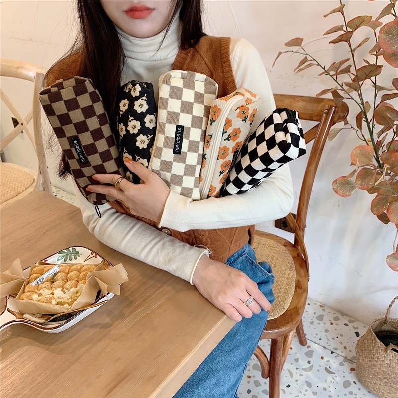 Chic Trendy 11271 Korean Fashion Pencil Case Corduroy Plaid&Flowers Makeup Bag Lipsticks Women Small Cosmetic N - Image 2