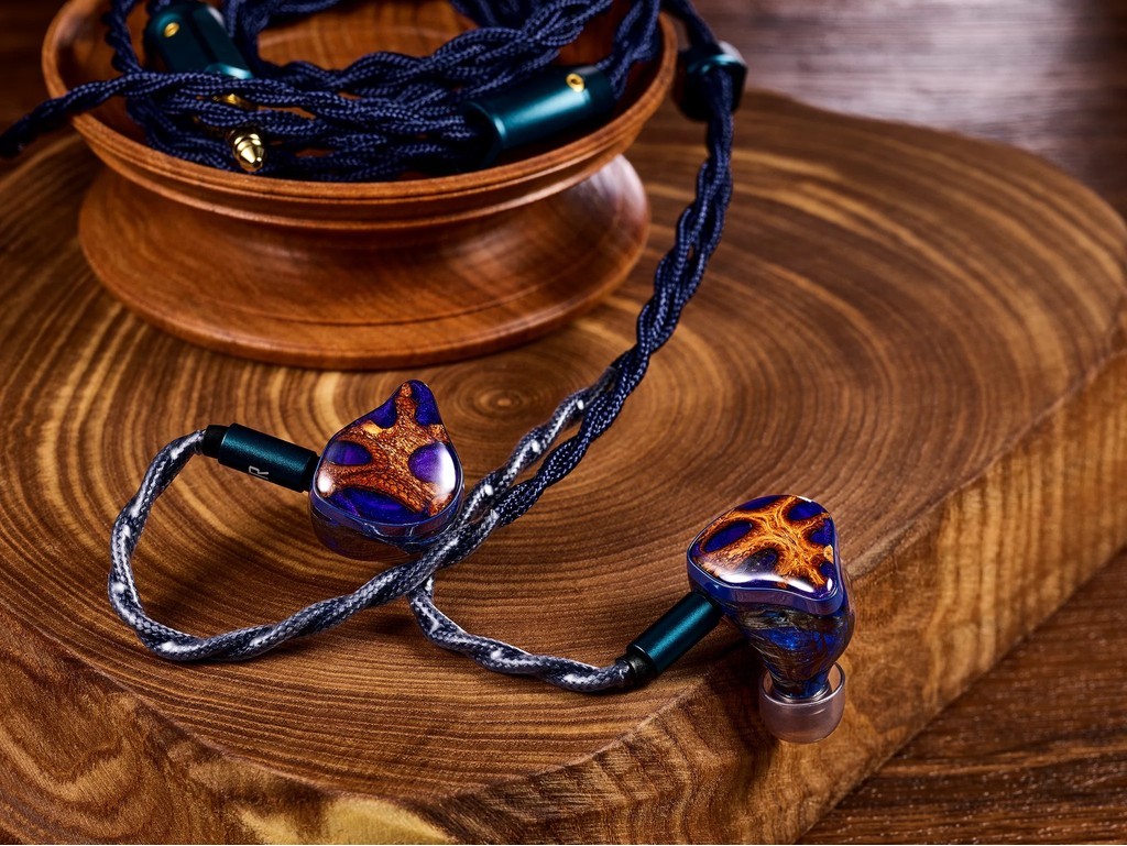 Unique Melody Multiverse Mentor, In-Ear Monitors : 4EST + 4BA +