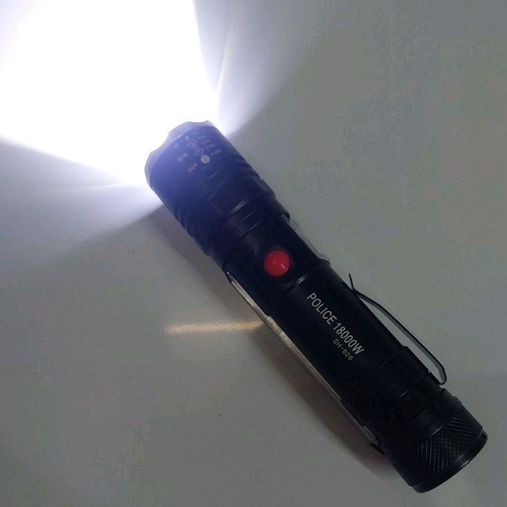 Torchlight POLICE 18000W SH-626 x Zoom 200m Superbright With bottom magnet..
