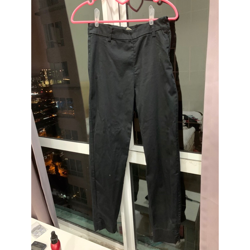 Preloved H&M Black Slack Pants Size EU 32 (Petite)