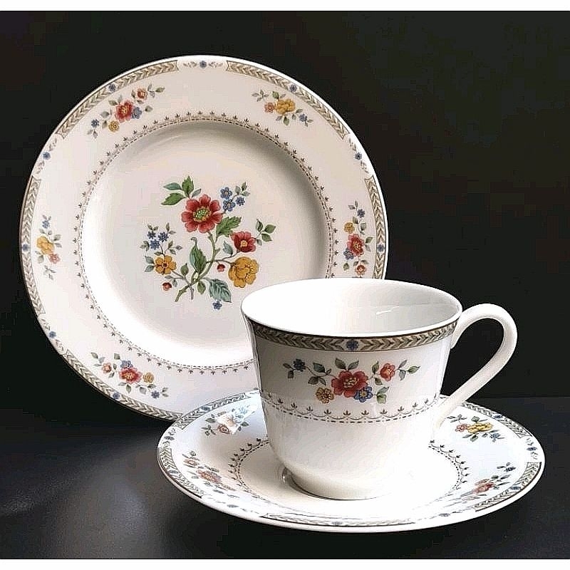 Royal Doulton Vintage Kingswood Cup Set & Side Plate Sold Separately