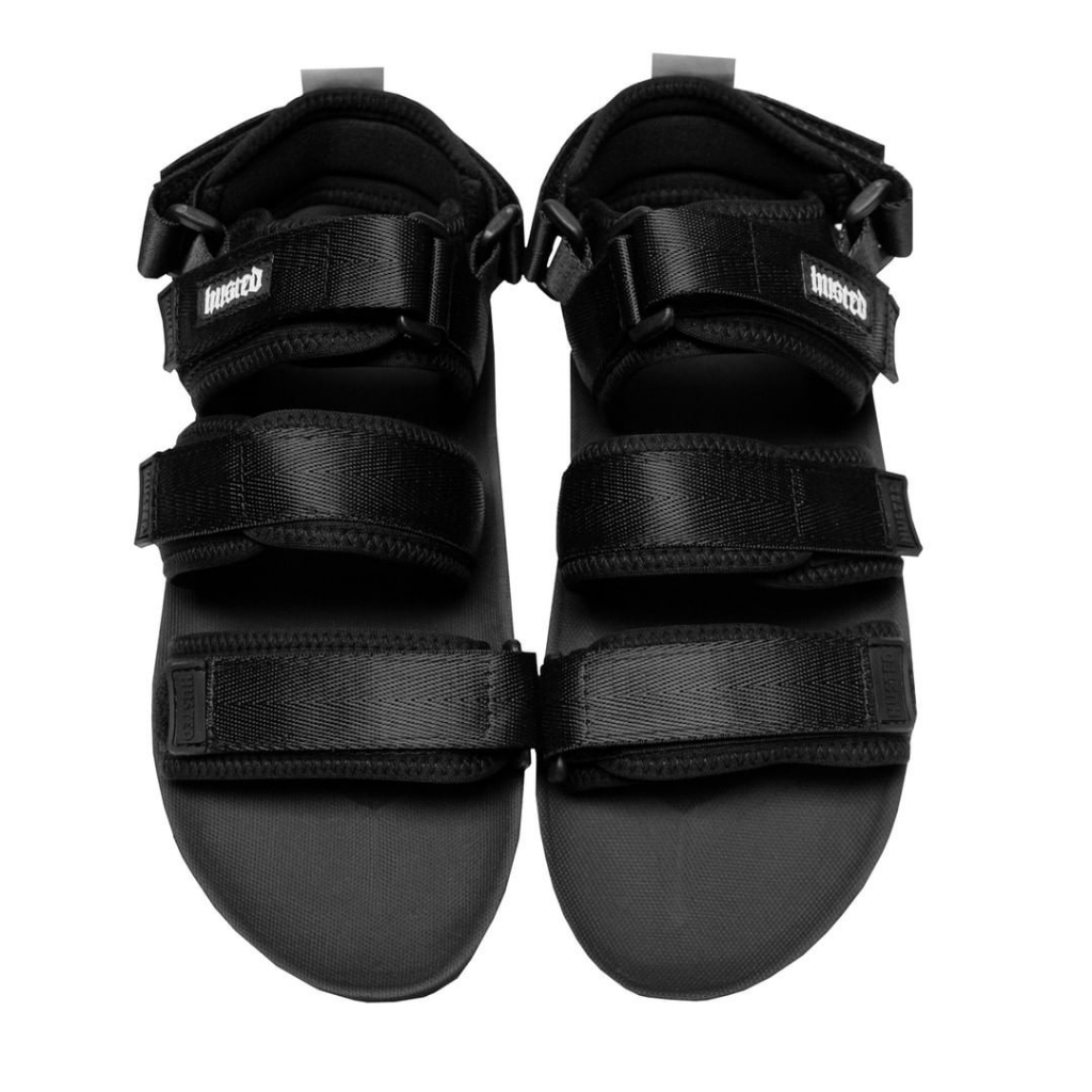 Husted Youth Damage Black Sandal