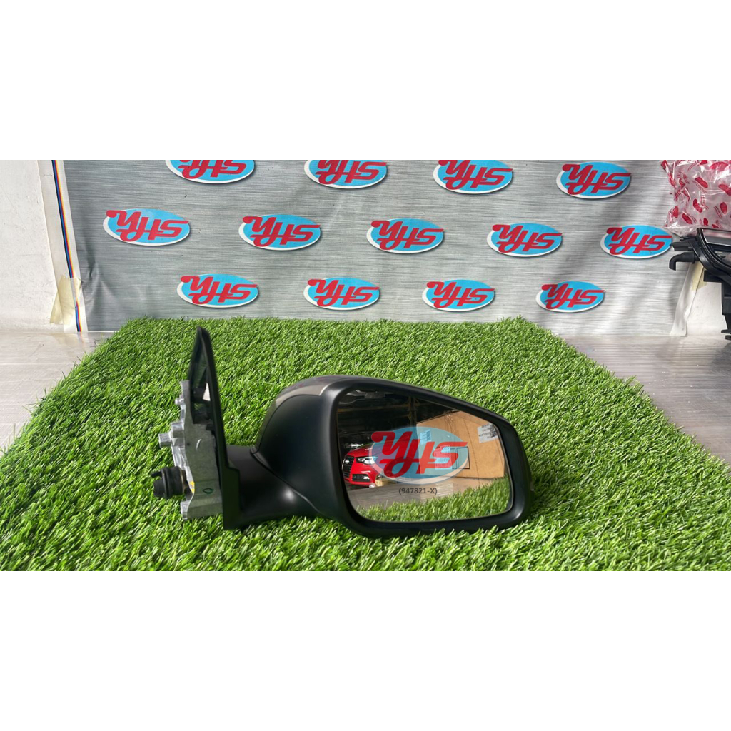 used-bmw-x1-e84-lci-side-mirror-shopee-malaysia