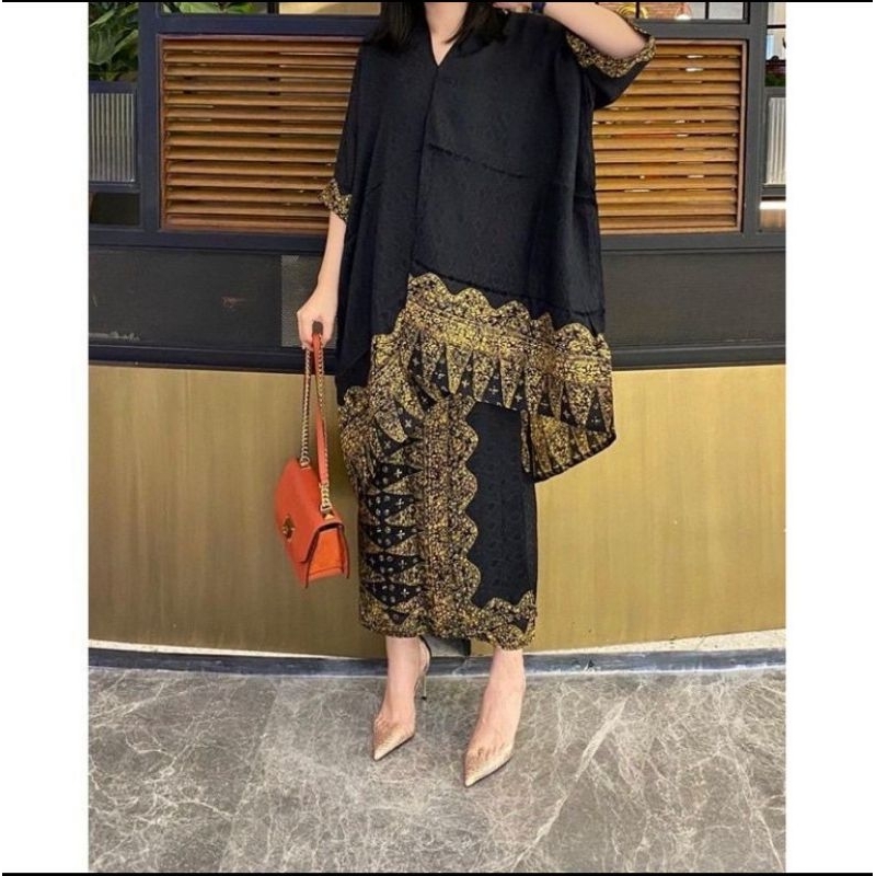 SET KURUNG BATIK KAFTAN VISCOSE BAJU RAYA 2023