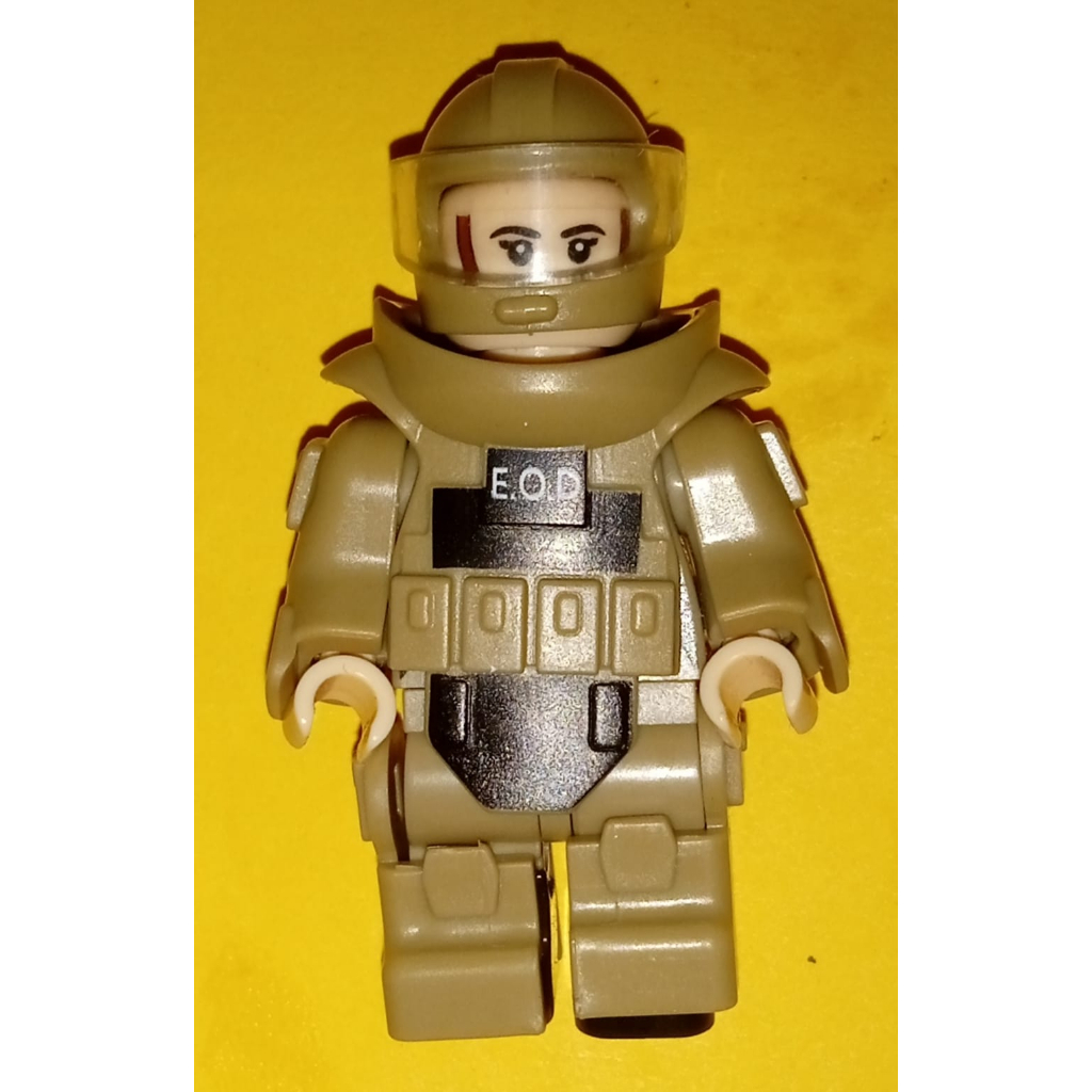 EOD Bomb Disposal Suit 1