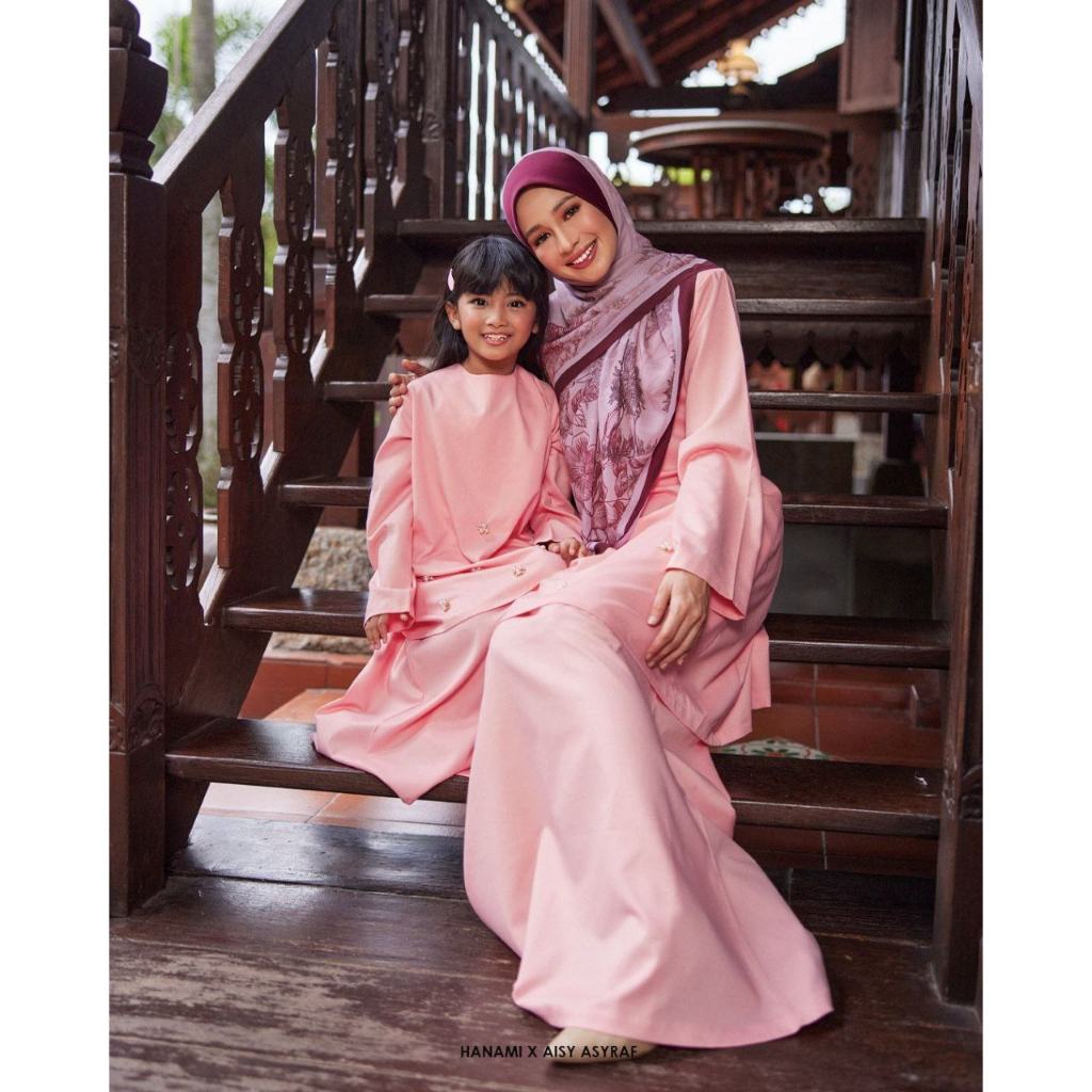 [Clothing] Baju Kurung Gelora Raya Adult Hijabs By Hanami