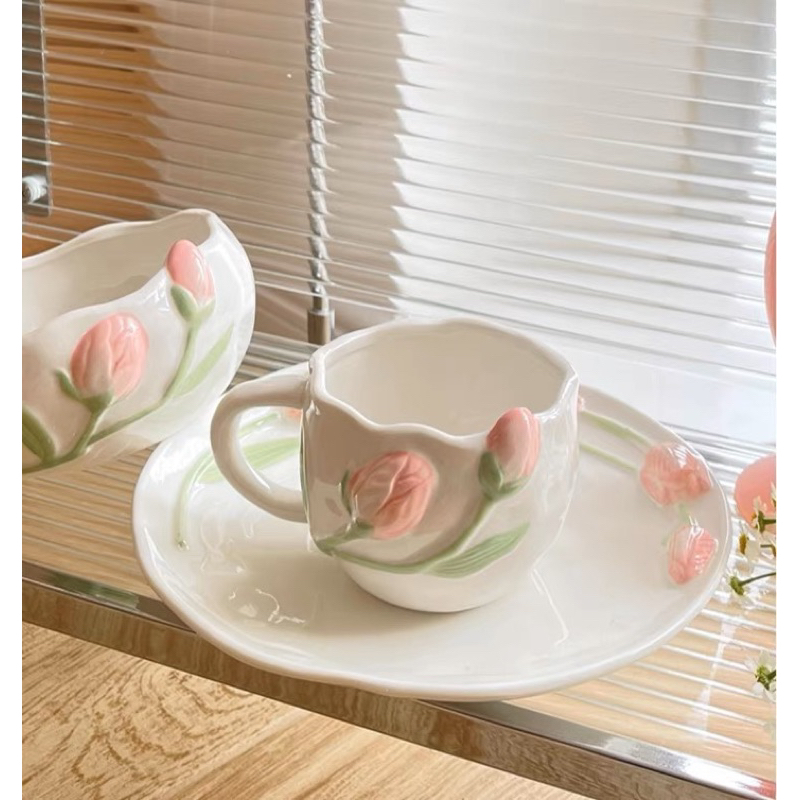 [Ready Stock] Tulip bas-relief ceramic cup bowl plate ins Korean tableware set / 郁金香花朵浅浮雕陶瓷杯碗盘ins韩式小清新餐具套装