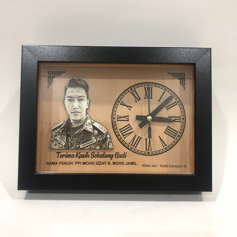 Exclusively Customized Laser Engraved Souvenir 5R Frame And Clock