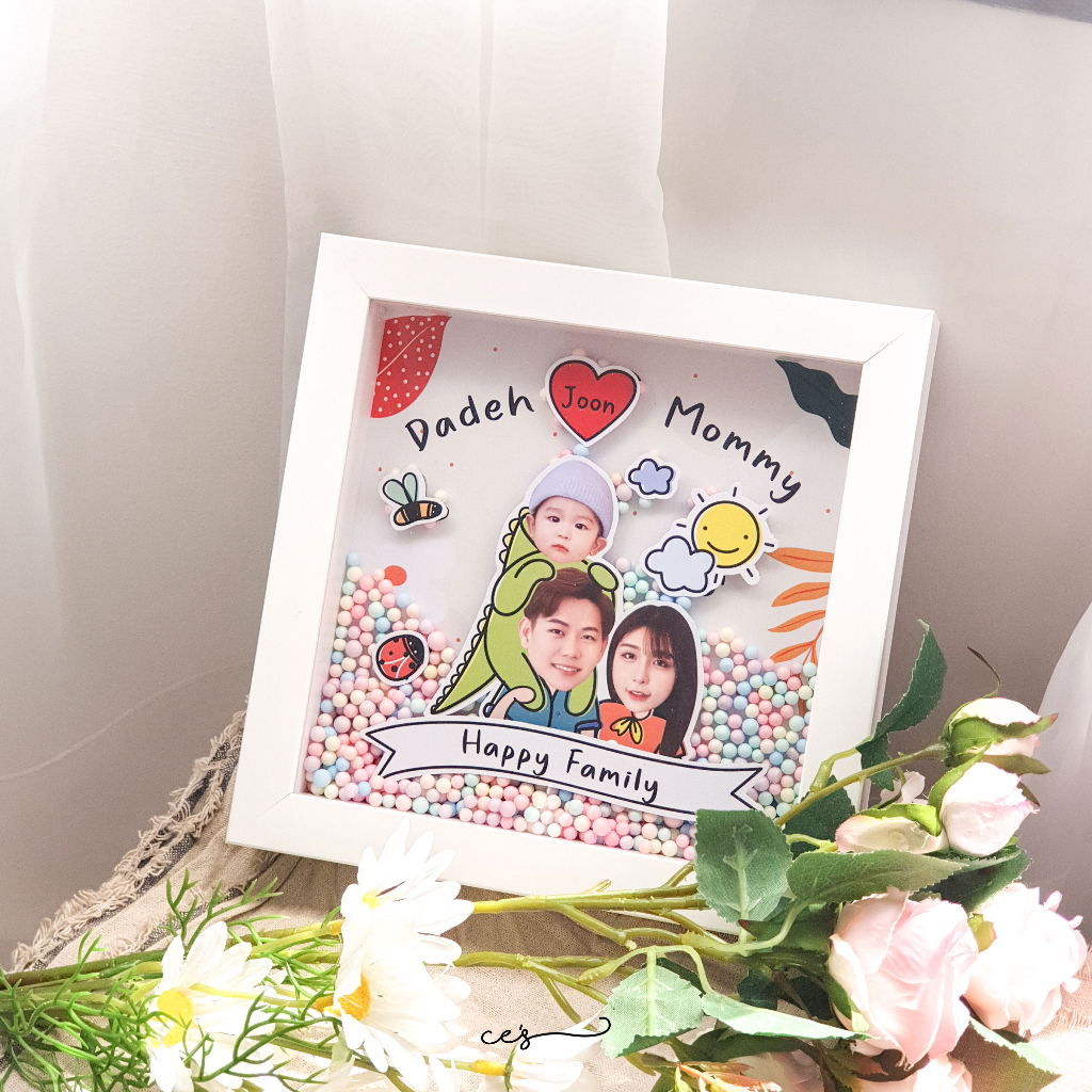 7 inch Family's Frame Cartoon Portrait Frame Customization Birthday Gift Box