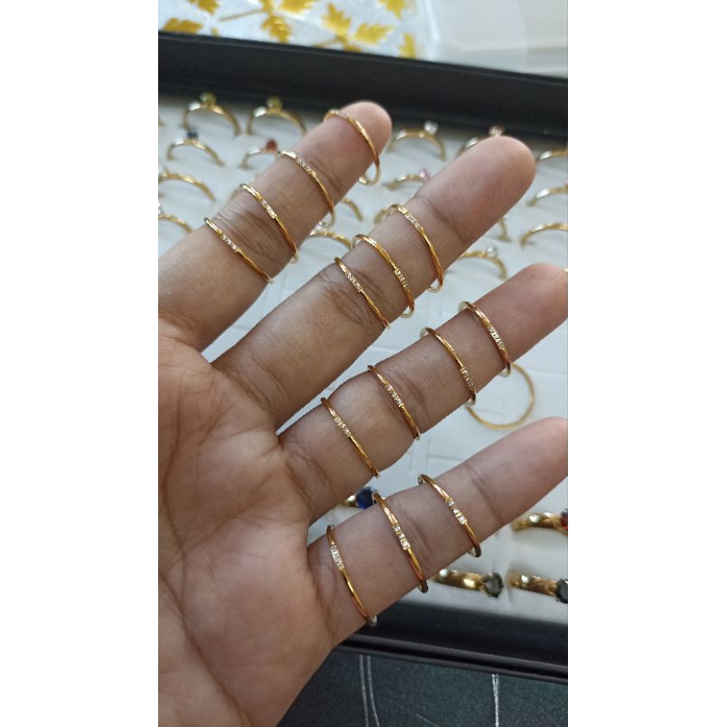 Cincin batu 3 permata kecil 0.1mm lasak padat berat sesuai untuk basahan tidak luntur boleh kena laut.