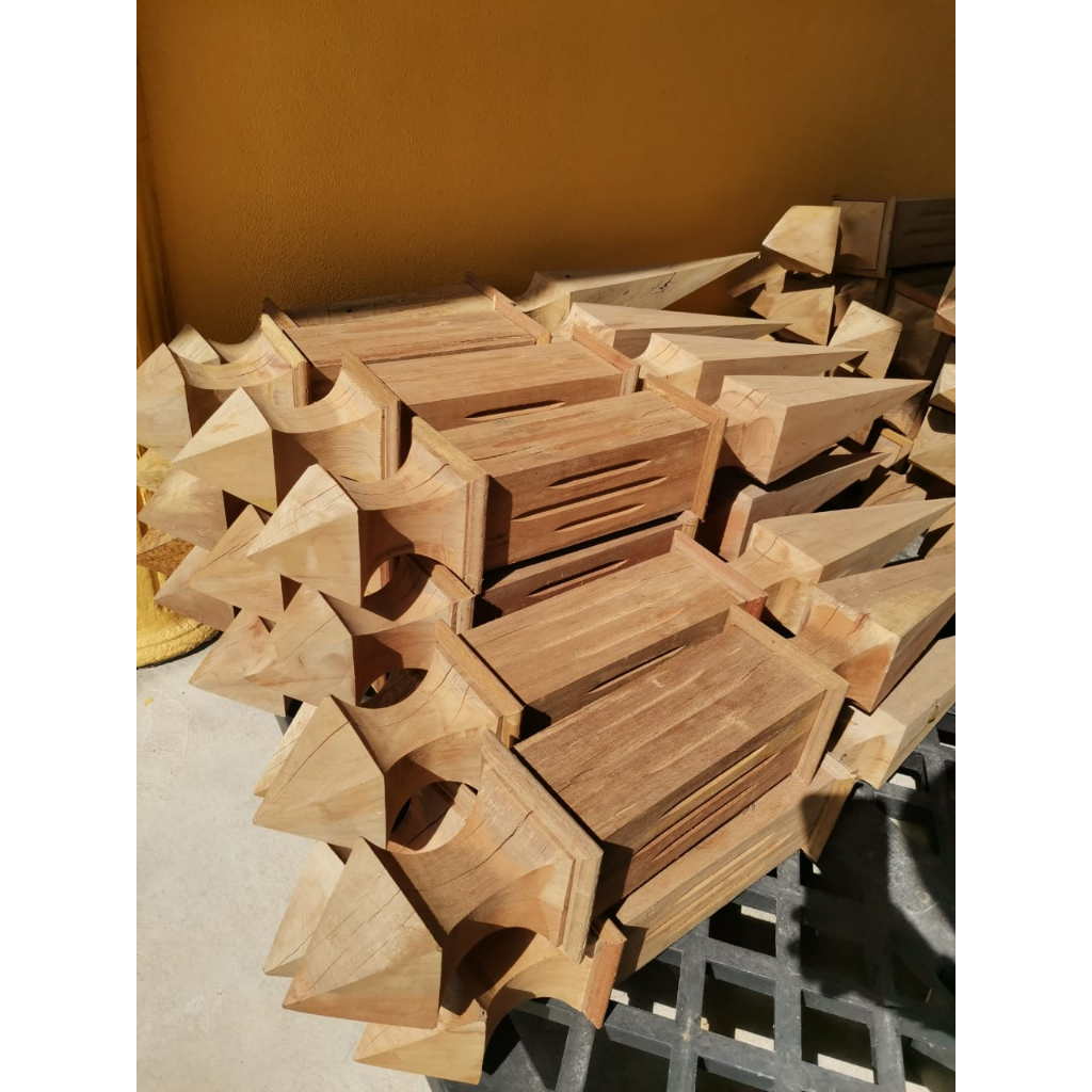 KAYU TUNJUK LANGIT REJECT 4X4 (3kk & 4kk)