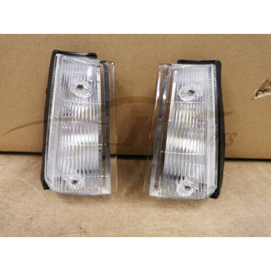 NISSAN SUNNY B11 / 130Y EXTRA 2 1985 YEAR SIGNAL ANGLE LIGHT LAMP / PARKING CORNER LIGHT LAMPU 100 % NEW