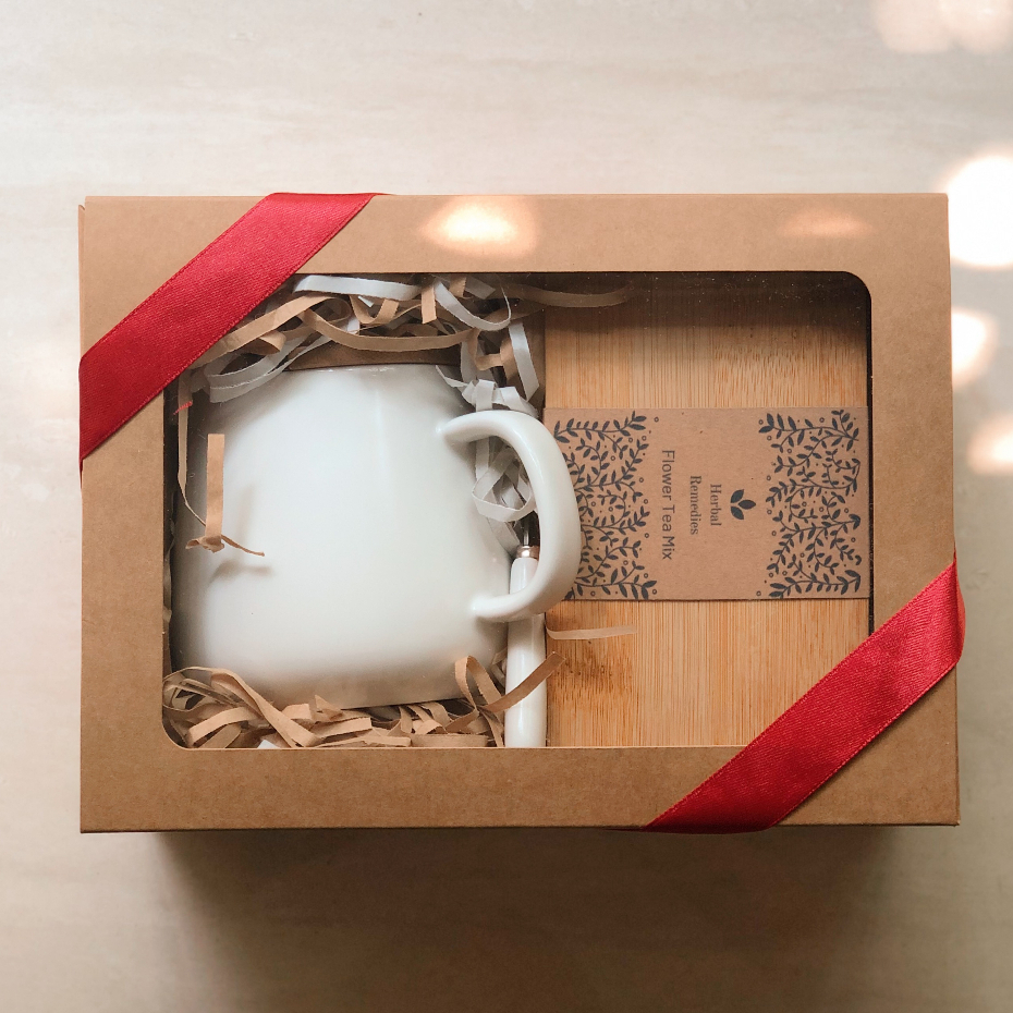 HR Ceramic Cup Tea Gift Box Set (500ml Cup + HR Flower Tea Bag Bamboo Box)