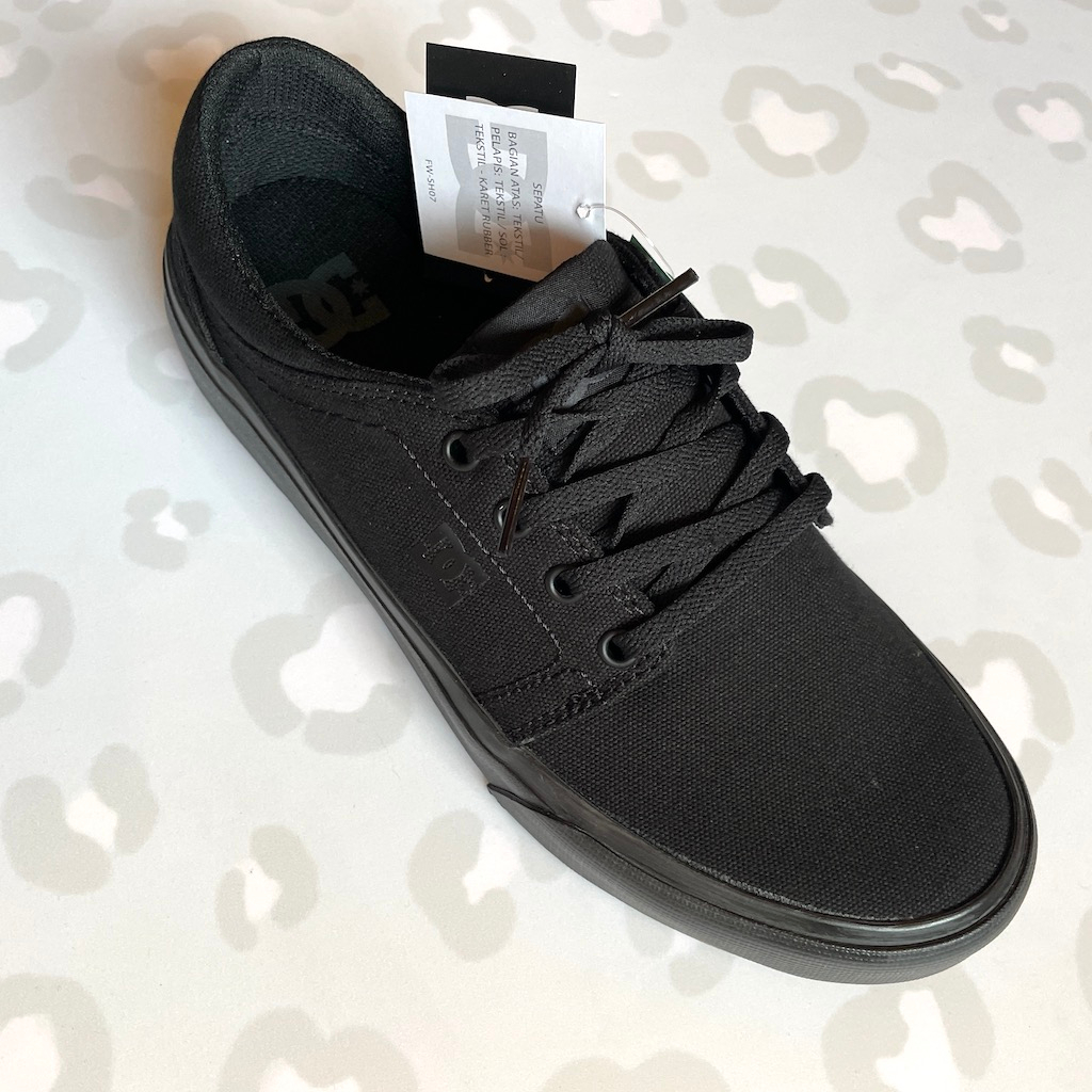 DC SHOES - Trase TX M (Triple Black) Shoes