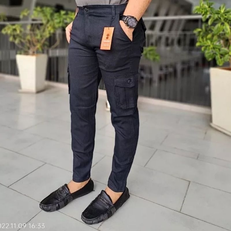 ?Six pocket Lelaki Cargo Slack pants.?
