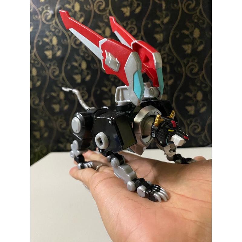 voltron “ Black Lion “ playmates toys defender