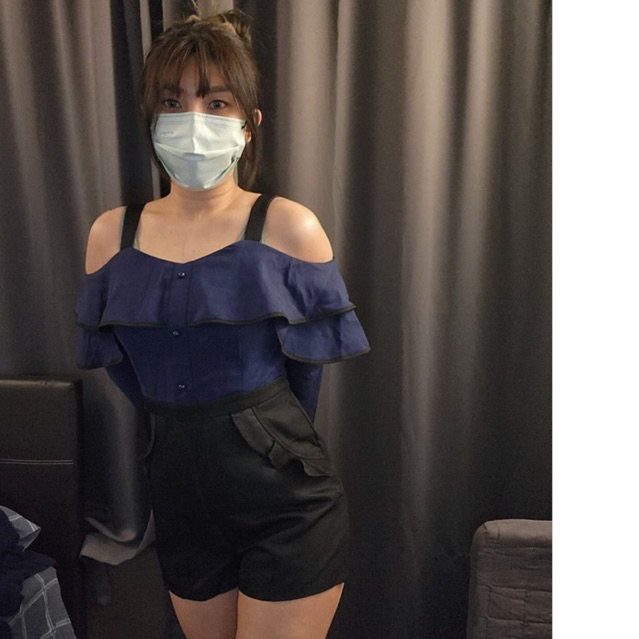 One-neck long-sleeved jumpsuit suspender jumpsuit jumpsuit 一字领长袖连身裤 吊带连身裤 连身裤