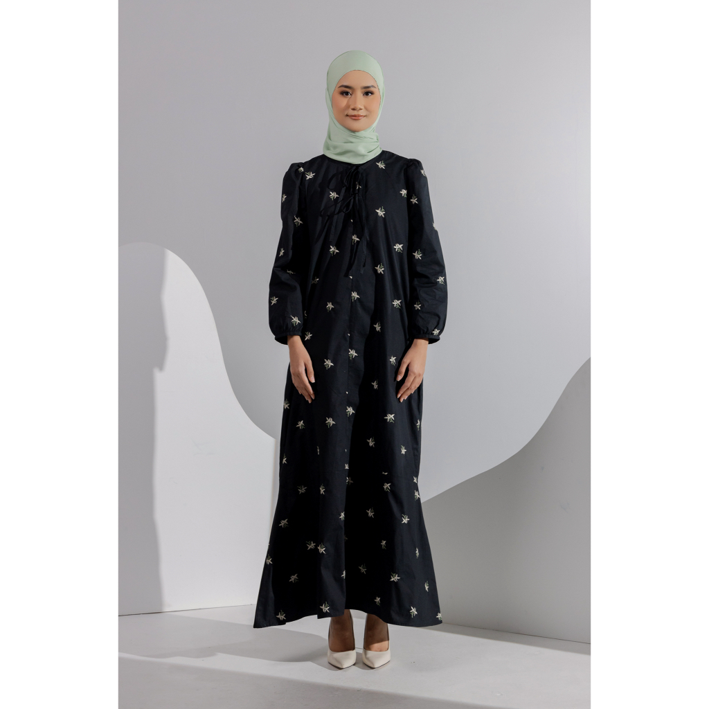 Betty Floral Embroidery Cotton Long Dress in Black/ Gaun Hitam Panjang Berbunga Sulam/ Black Cotton Dress/ Modest Dress