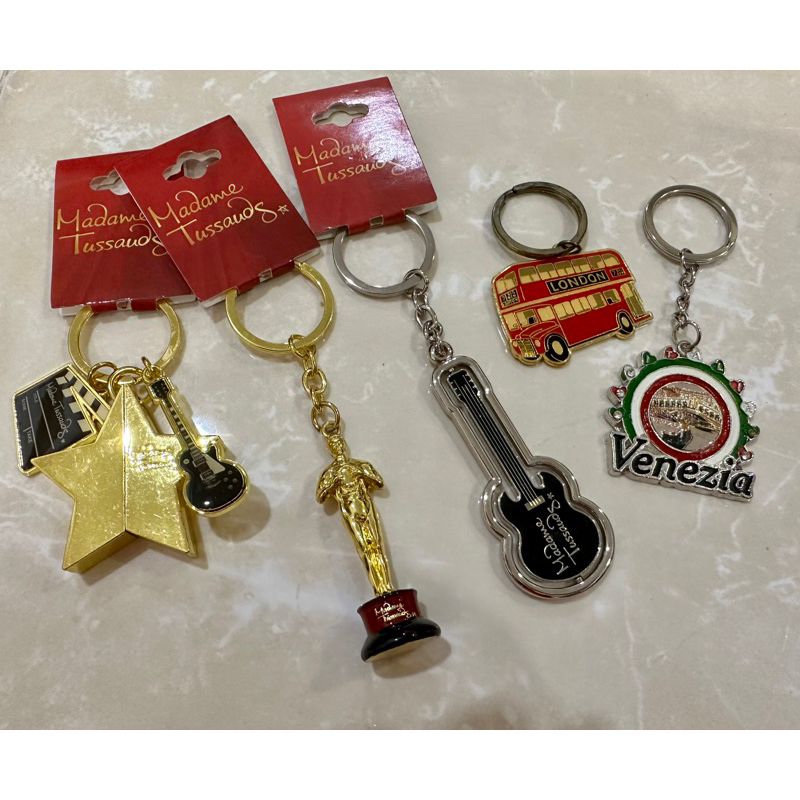 Madame Tussauds Keychain from Hong Kong / London Bus keychain