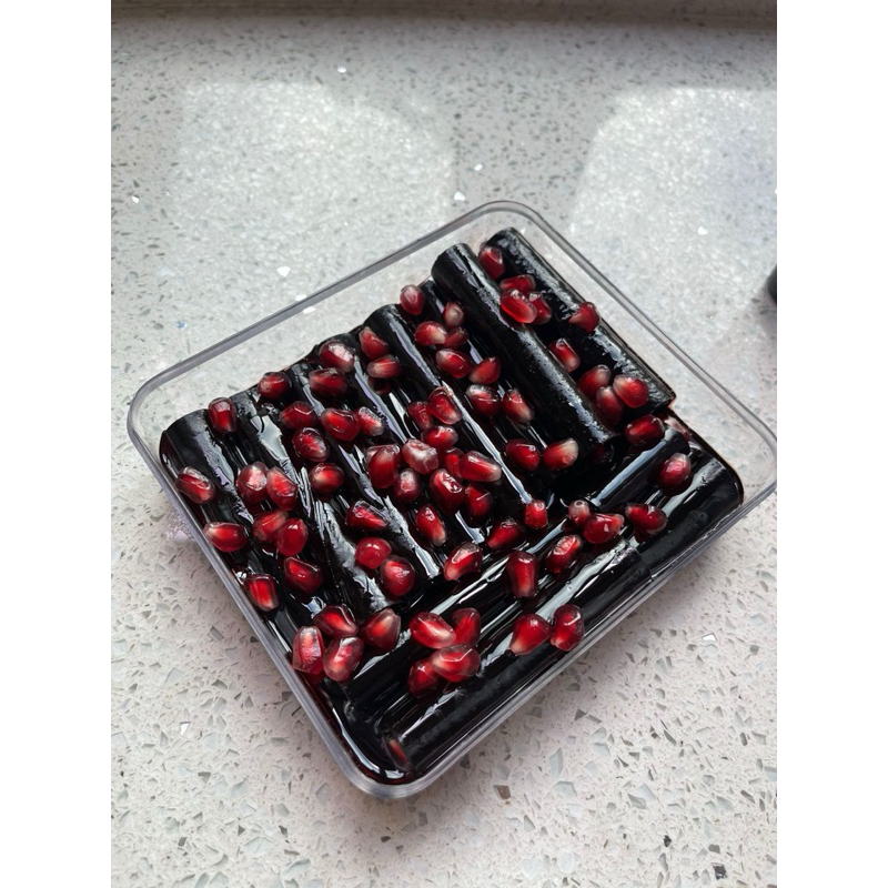 Lavashak ‼️ 12 pcs lavashak, 50ml x 2 Pomegranate & Mix Berry Sauce, Dried Barberries.