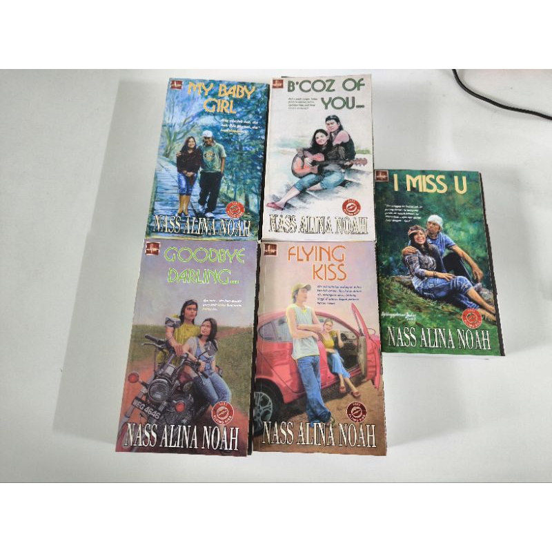 Set Flying Kiss Series - Nass Alina Noah (COMBO) preloved