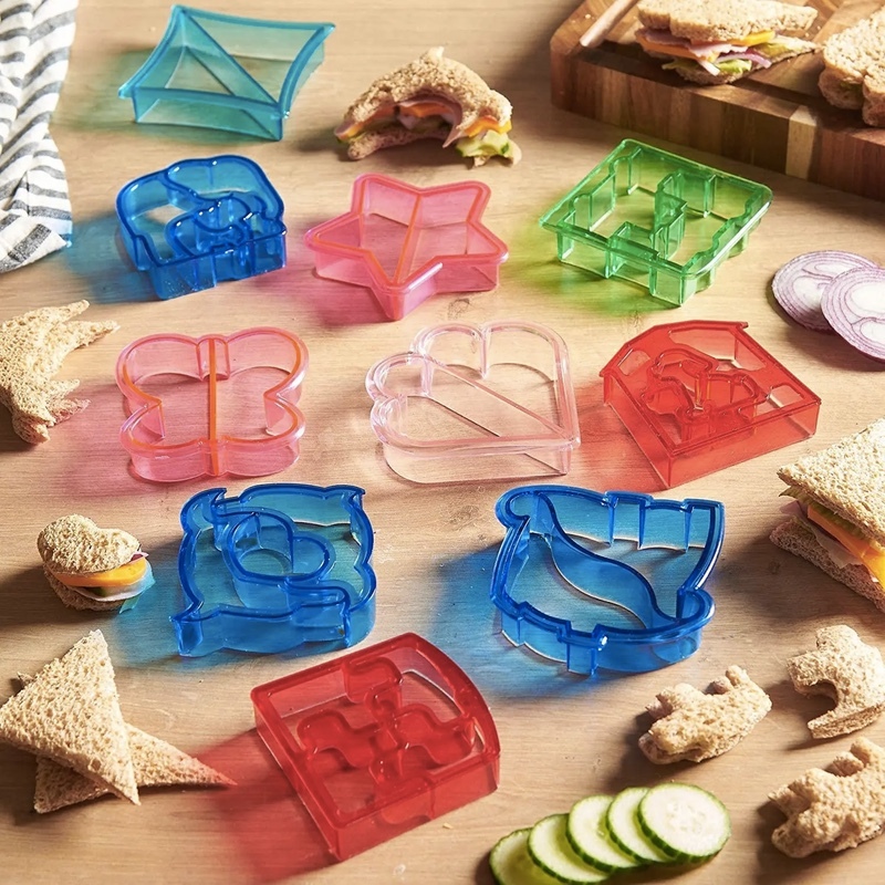 1pc Sandwich Bread Cutter | Toast Bread Cutter | Biscuit Cookie Embossing Cutter for Kids Breakfast Bento | Kitchen Tool