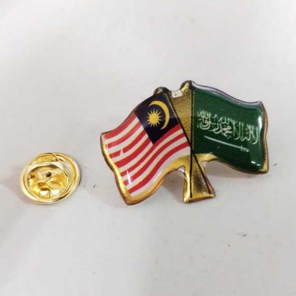 Flag saudi arabia and malaysia collarpin lencana badges mara saudi arabia saudi arabia malaysia