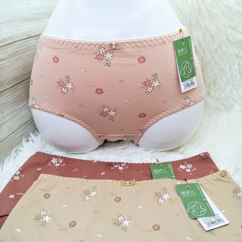 Women's Flowers Super Soft Cotton Middle Waist Panties