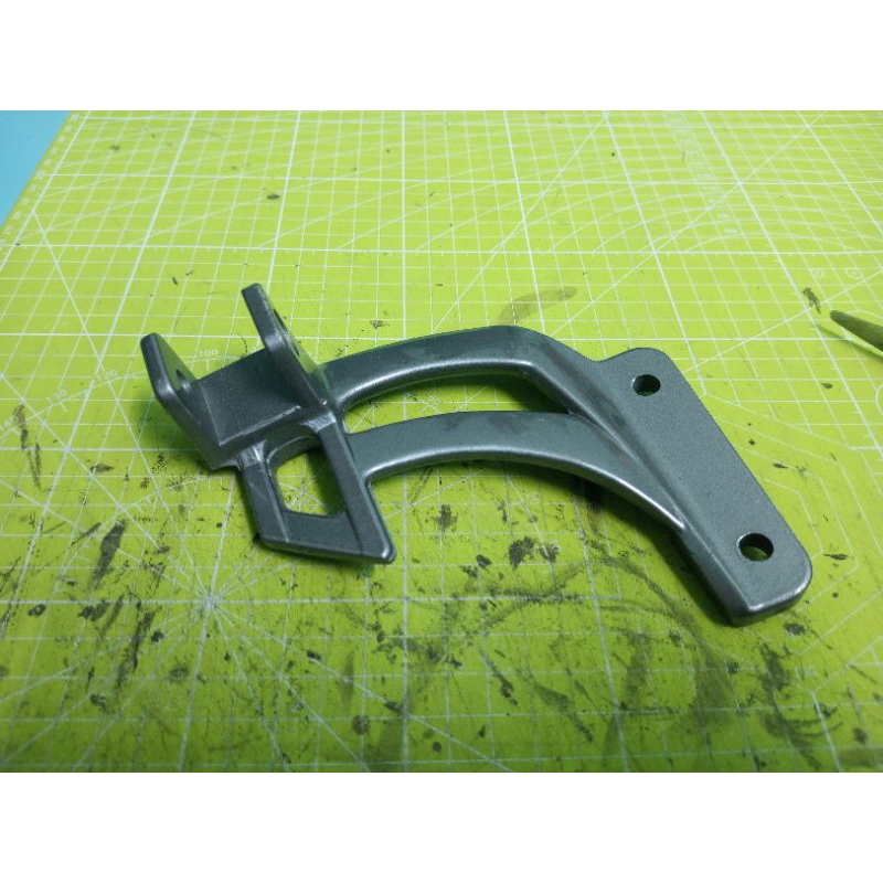 Oem old stock LH sahaja bracket y125z/zr