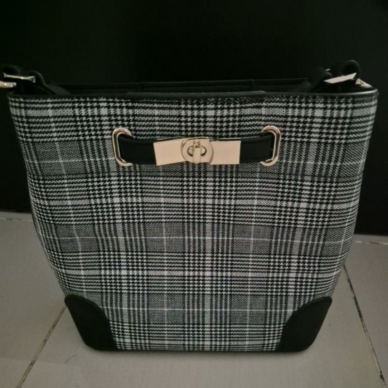 Vincci Checkered Ladies Handbag