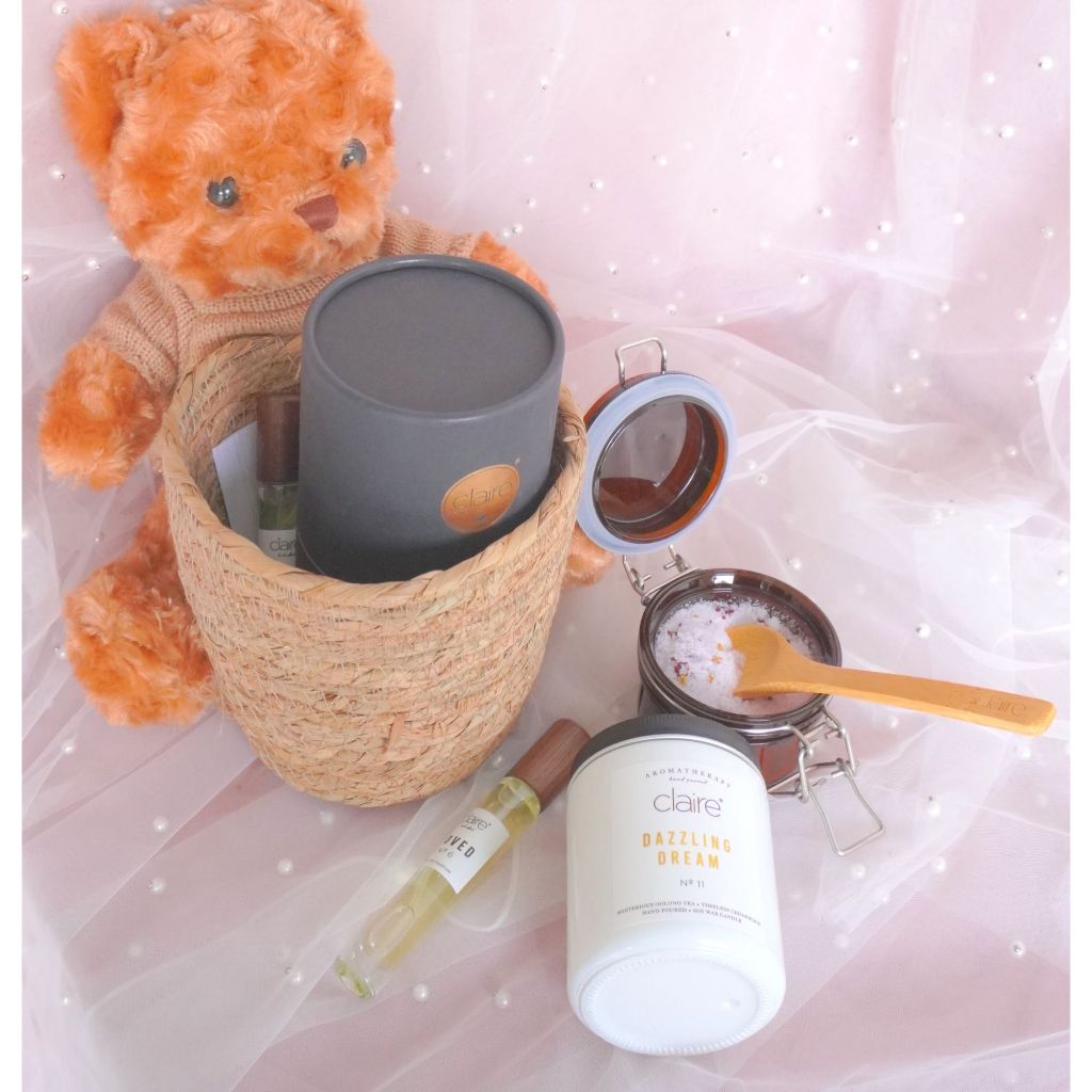 Claire Organics Sparkle Shine Gift Set - Loved Perfume,Twilight Bath Salt & Scrub,Wooden Spatula,Scented Candle