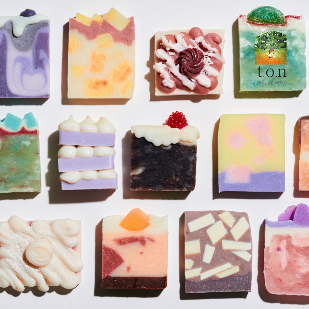 t.o.n Handmade Yummy Looking Natural Soap /Event Doorgift (21g)