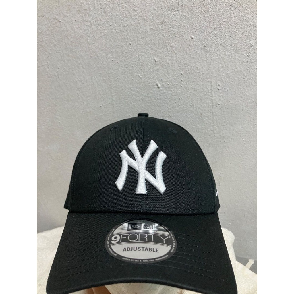 NE 9 Forty NY Yankees White Logo Black Cap Baseball Cap Strapback Adjustable