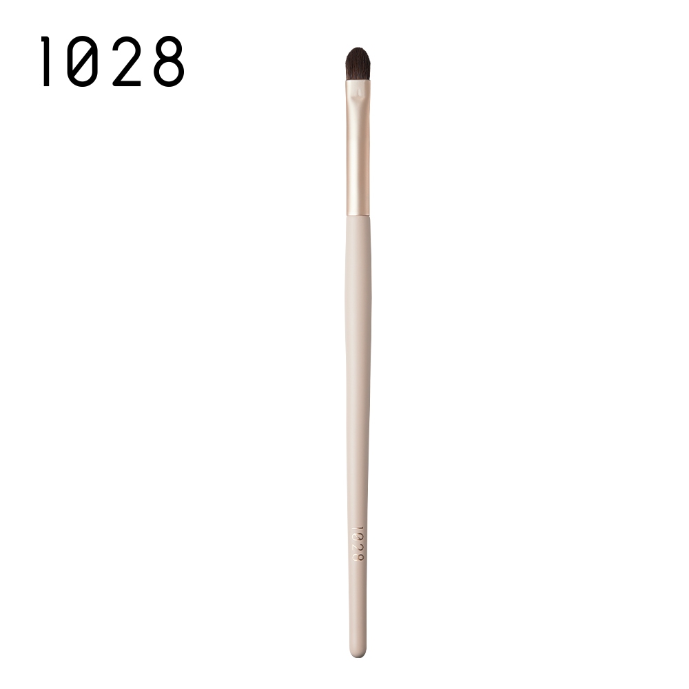 1028 Artisan Precision Eyeshadow Brush E17