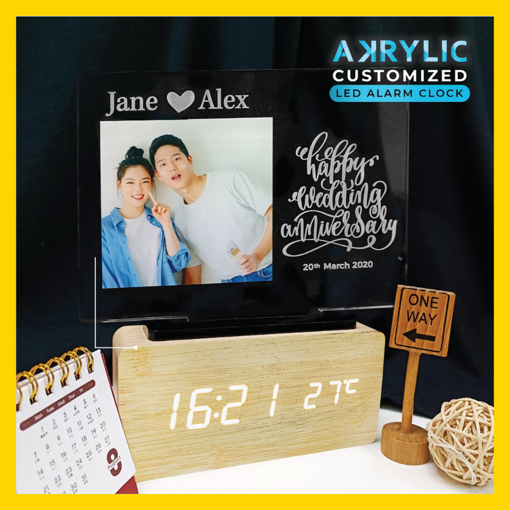 Customized Name 3D Gift wooden alarm Digital Clock USB Battery with Date Temperature jam Birthday Trophy Photo Men Women