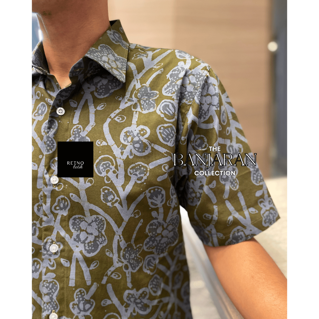 Men’s Short-sleeve Batik Malaysia Shirt, Handmade Block-print from Kota Bharu C1104