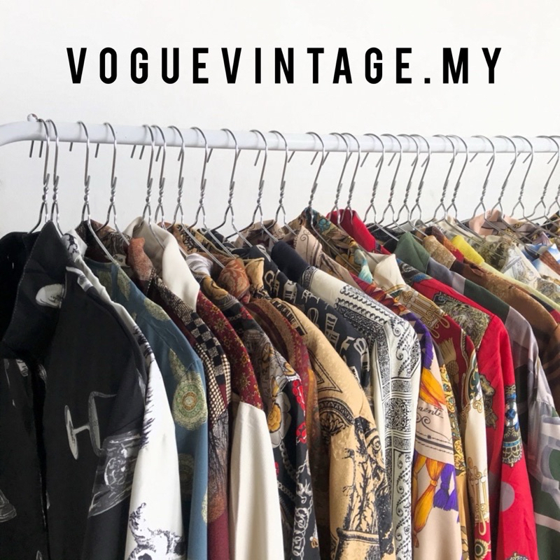 VINTAGE BLOUSE (LOCK ON LIVE ONLY)️