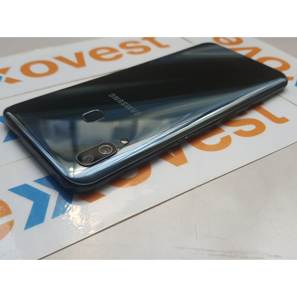 Samsung Galaxy A30_Official SME Malaysia_6.4" Super AMOLED_64/4Gb_Exynos 7904_Reduced to clear