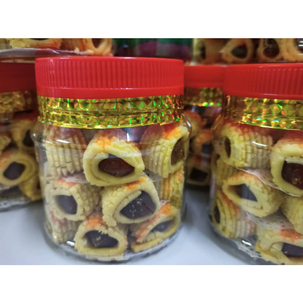 Tart Nanas Pineapple Tart Roll Tart Nanas Planta Gebu 25 pcs Halal Biskut Kuih Raya Cookies 黄梨酥卷 Pineapple Tart 新年制作