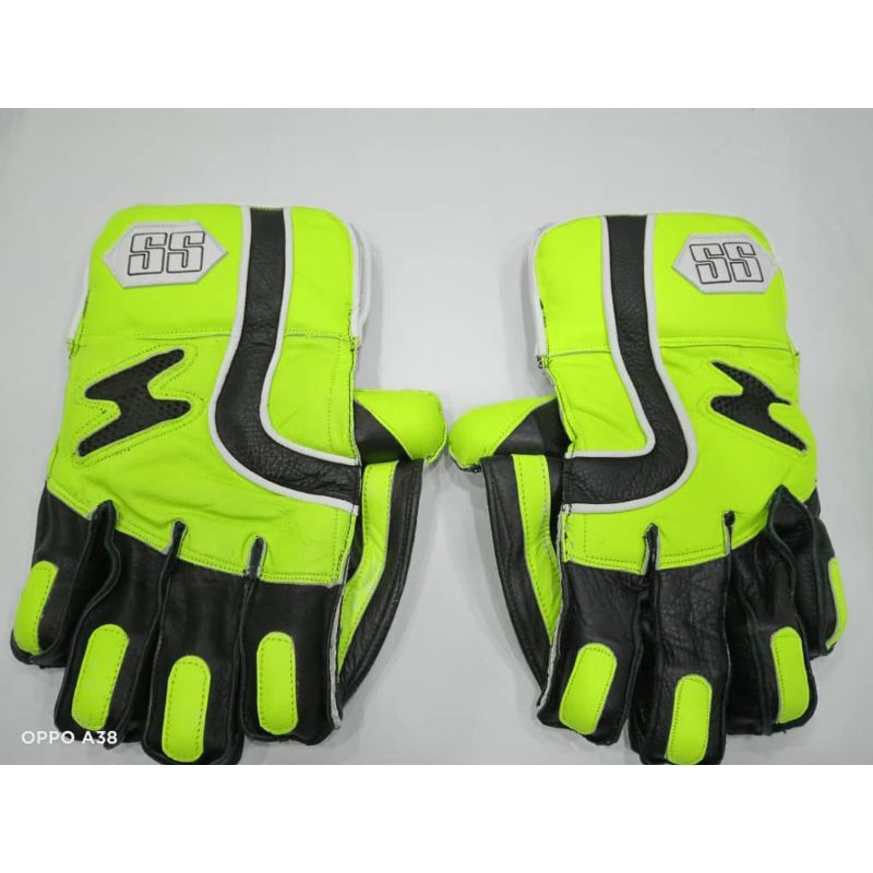 Cricket Wicket keeping gloves A grade safety