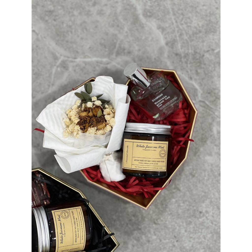 Romantic Heart-Shaped Gift Box Set includes Mini Rose Bouquet Gardenia Perfume and Handcrafted Soy Scented Candle 浪漫心形礼盒