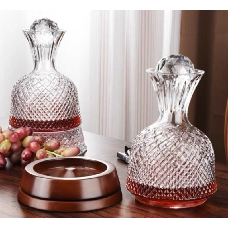 Luxury Professional Rotating Glass Red Wine Decanter Creative Wine Tools Wine Dispenser